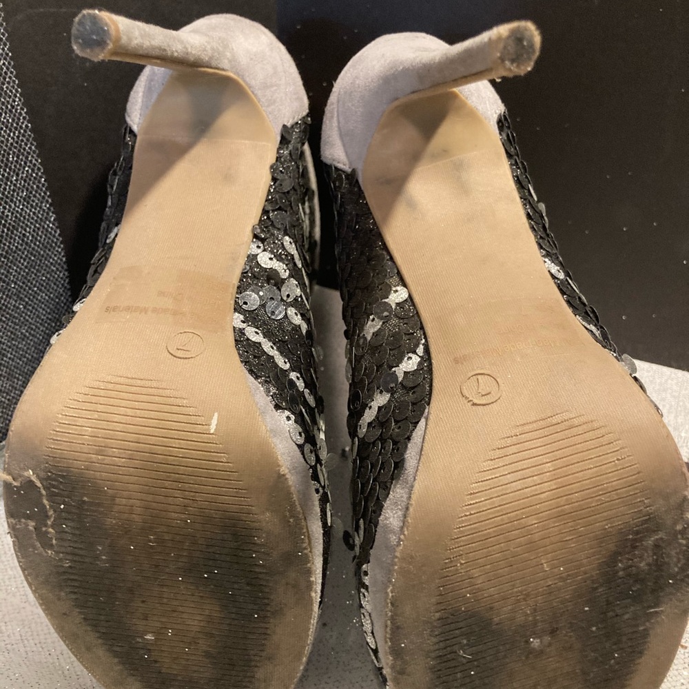 Wild Diva black/silver sequined heeled booties - Picture 4 of 7